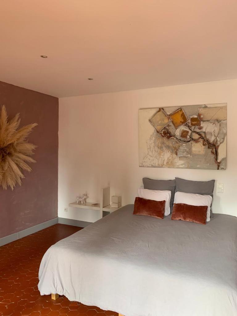 Mas Carita Bed & Breakfast Cabannes Bagian luar foto